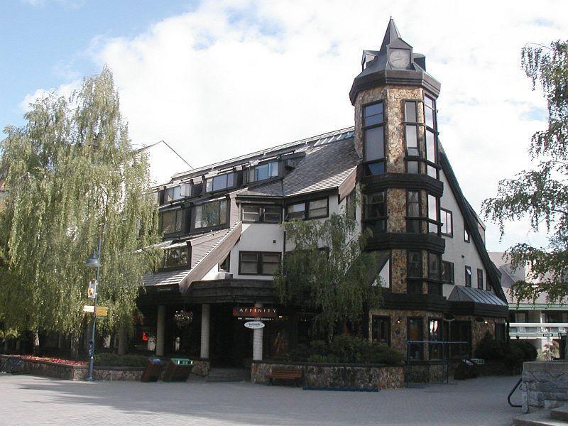 Clock Tower Resort Whistler Extérieur photo
